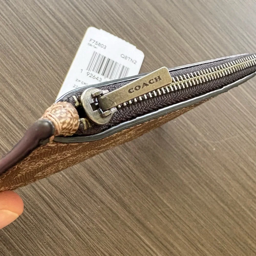 Coach Disney Poison Apple Signature Wallet - Limited Edition Zip Card Case - Picture 5 of 7